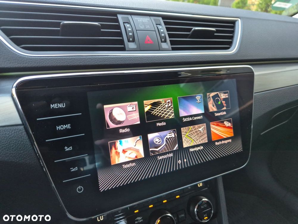 Skoda Superb 2.0 TDI DSG Premium Edition - 17