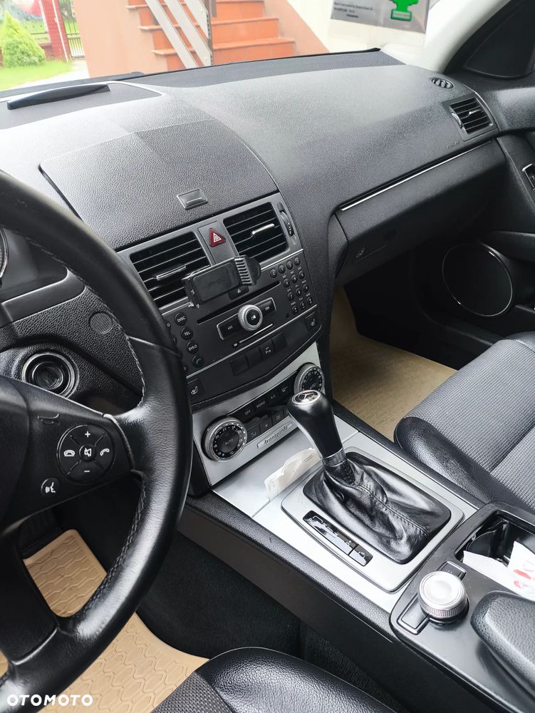 Mercedes-Benz Klasa C 220 CDI DPF Automatik BlueEFFICIENCY Avantgarde - 14