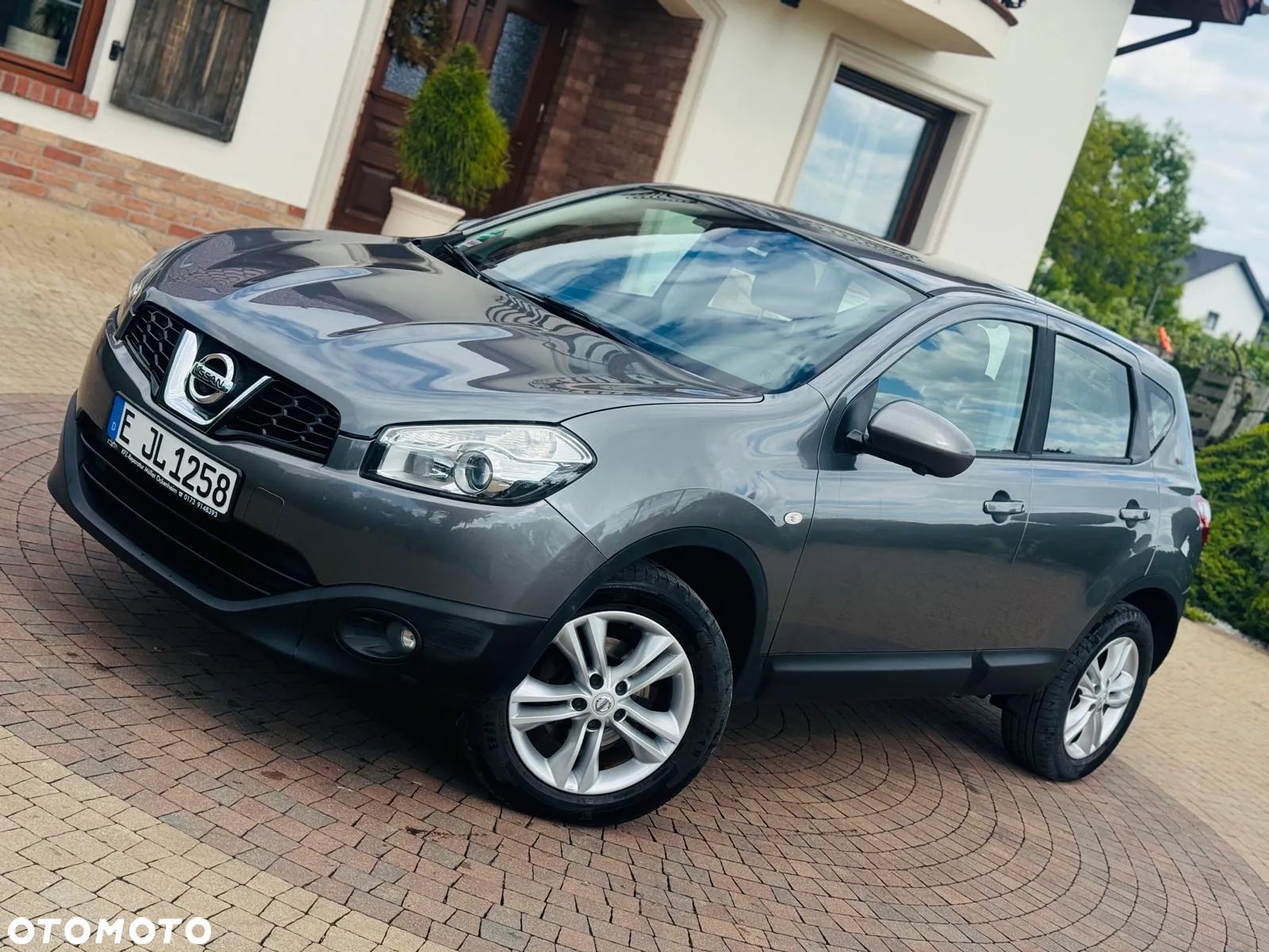 Nissan Qashqai 2.0 tekna - 1