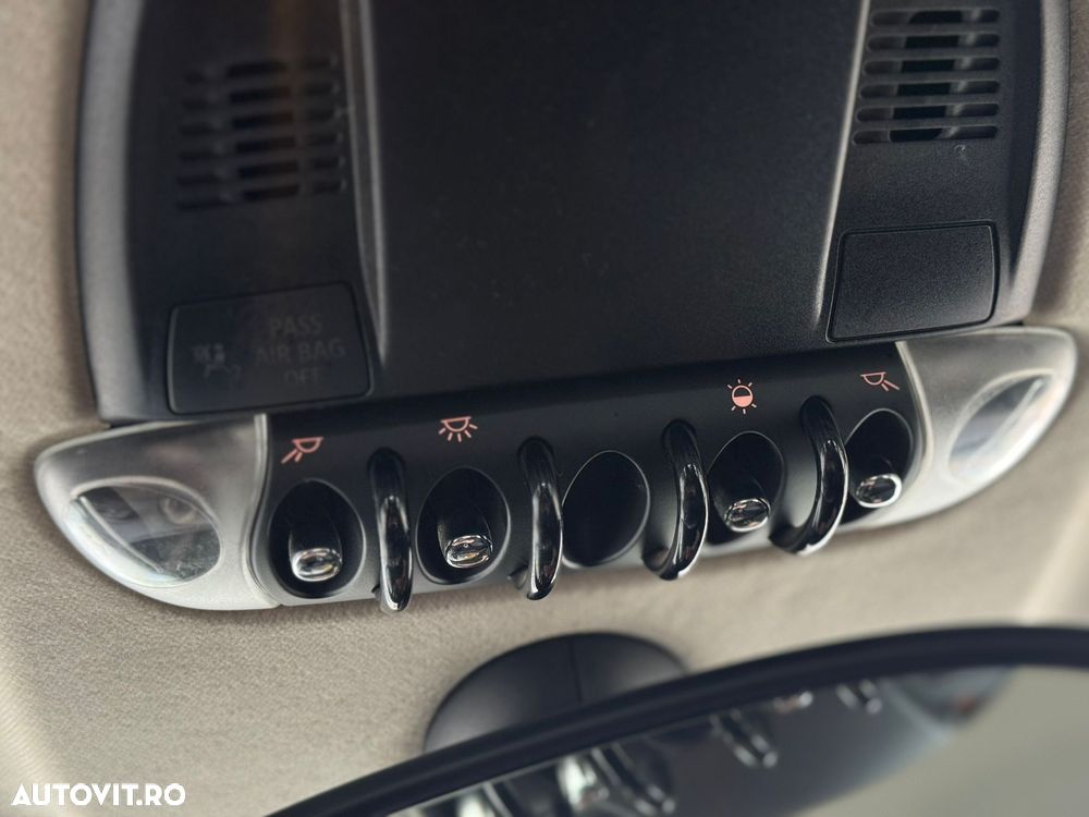 Mini Countryman One D - 32