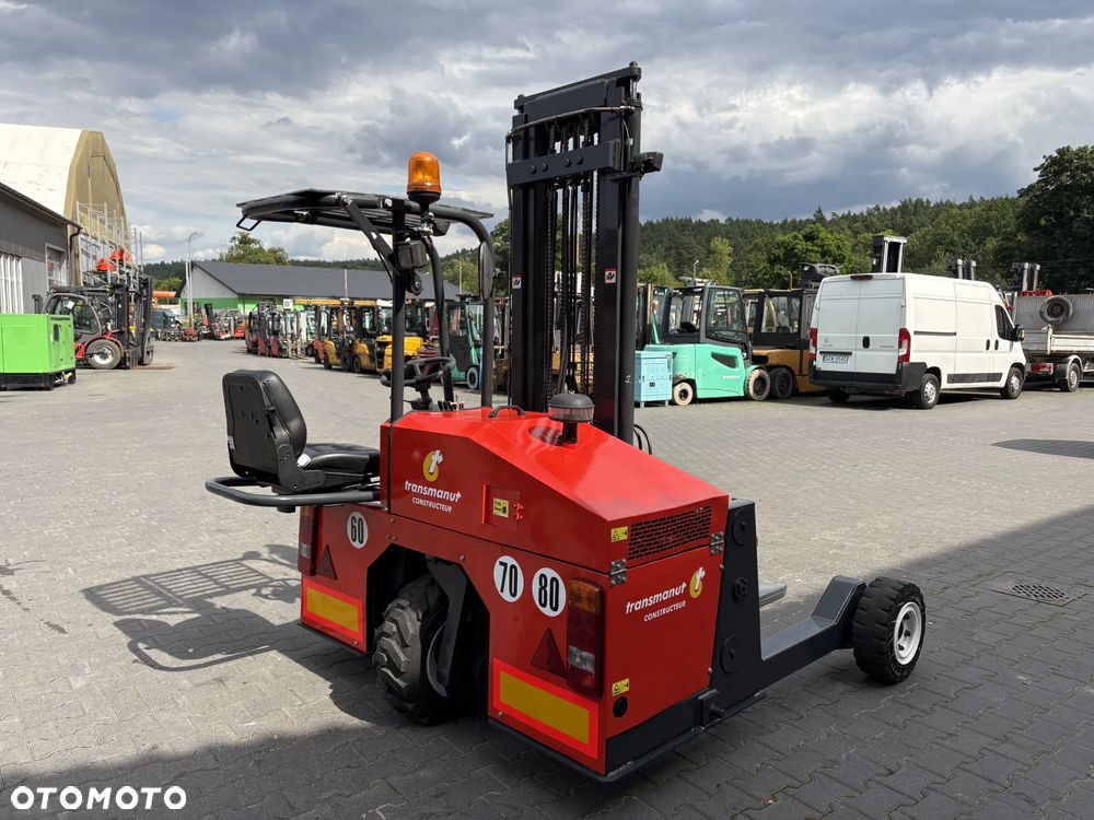 Moffett ST - 5