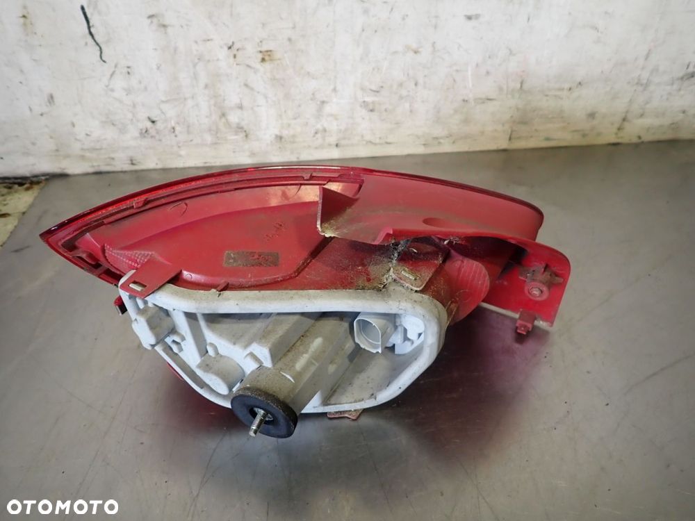 LAMPA PRAWA TYLNA SEAT IBIZA IV 1.4 - 2