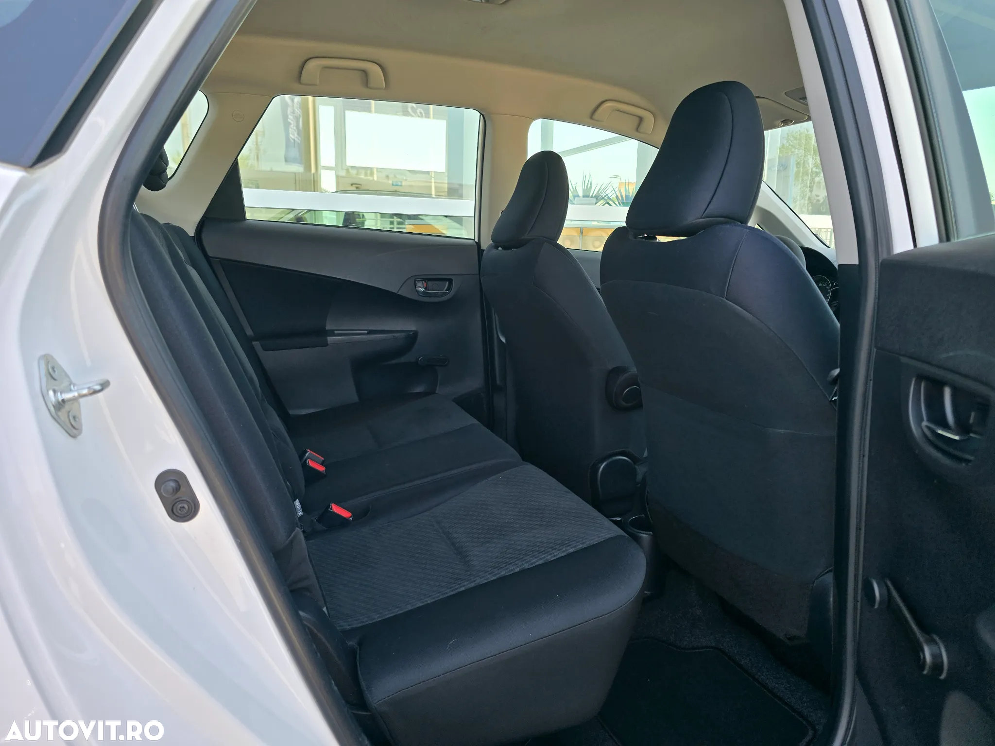 Toyota Verso S 1.4 D-4D - 12