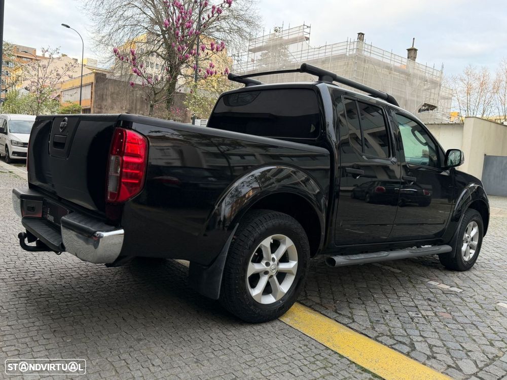 Nissan Navara 2.5 dCi CD LE Hi-Tech +P.Premium 4WD - 7
