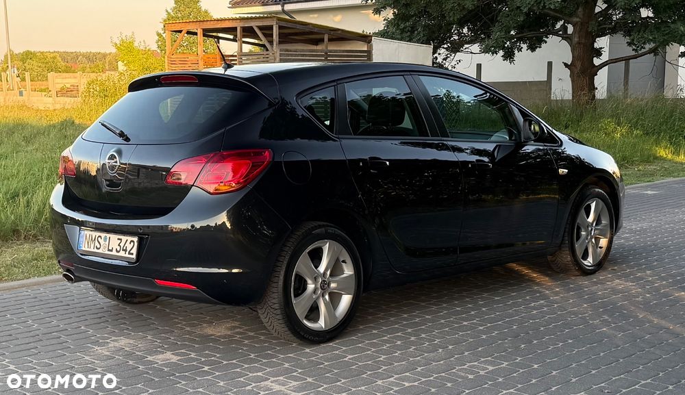 Opel Astra 1.4 T Sport - 4