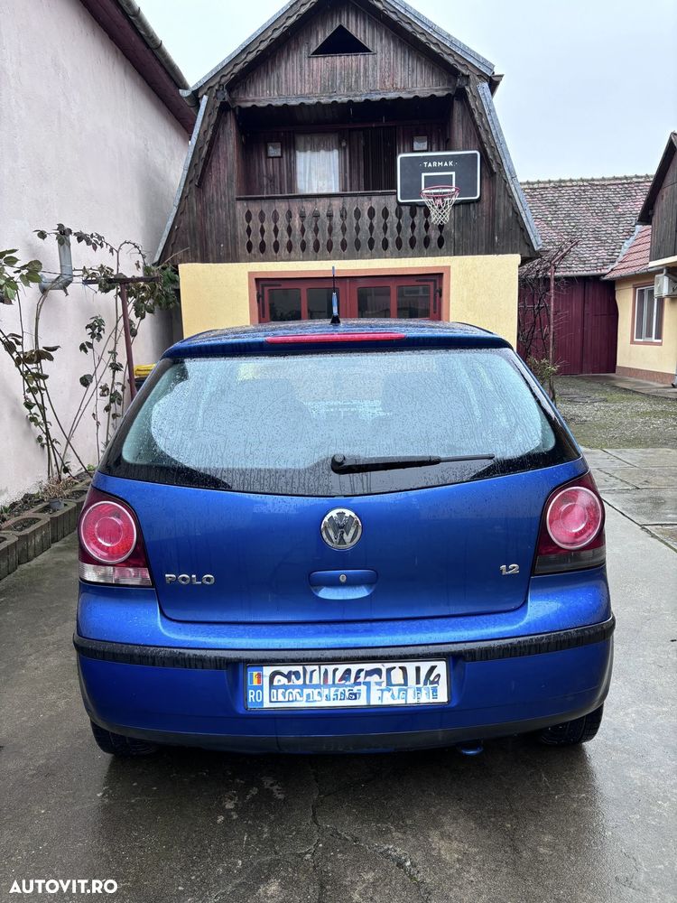Volkswagen Polo - 2