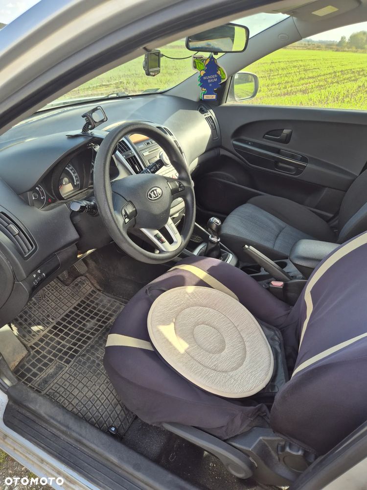 Kia Ceed - 7