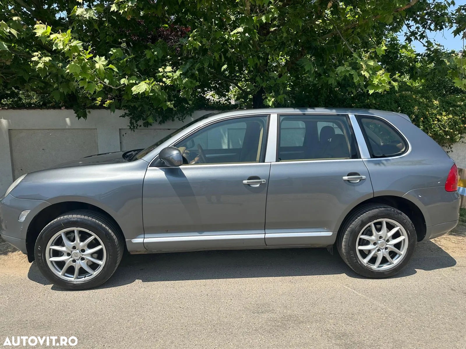 Porsche Cayenne - 5