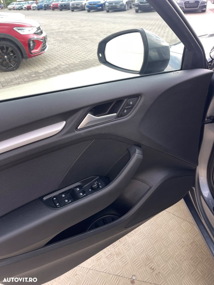 Audi A3 2.0 TDI Sportback Ambiente - 29