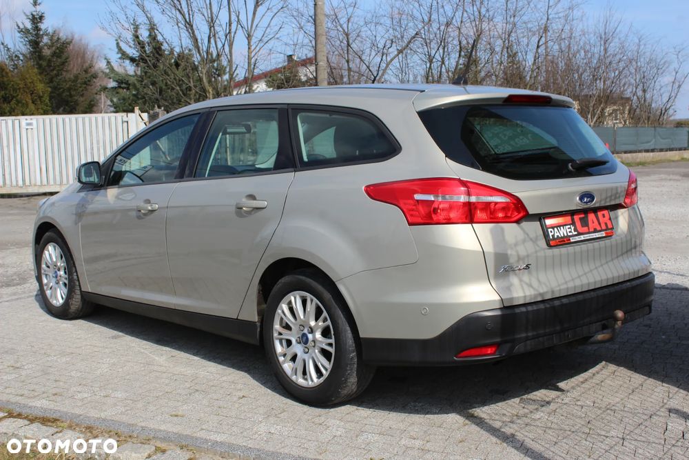 Ford Focus 1.6 TDCi ECOnetic 88g Start-Stopp-System Titanium - 6