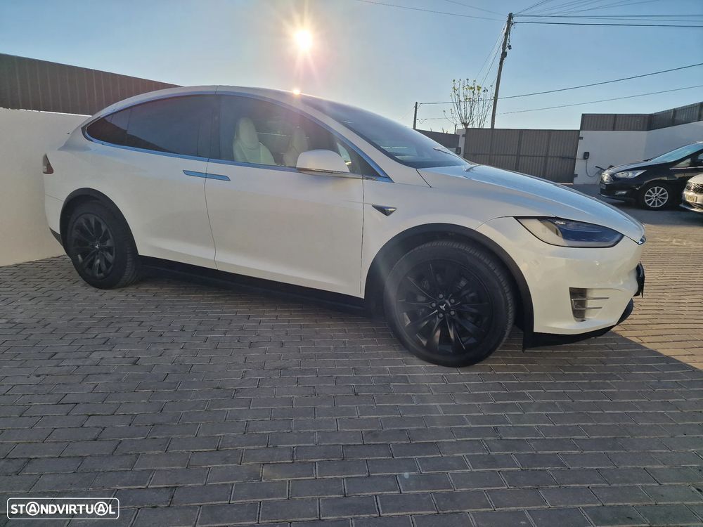 Tesla Model X 100D - 4