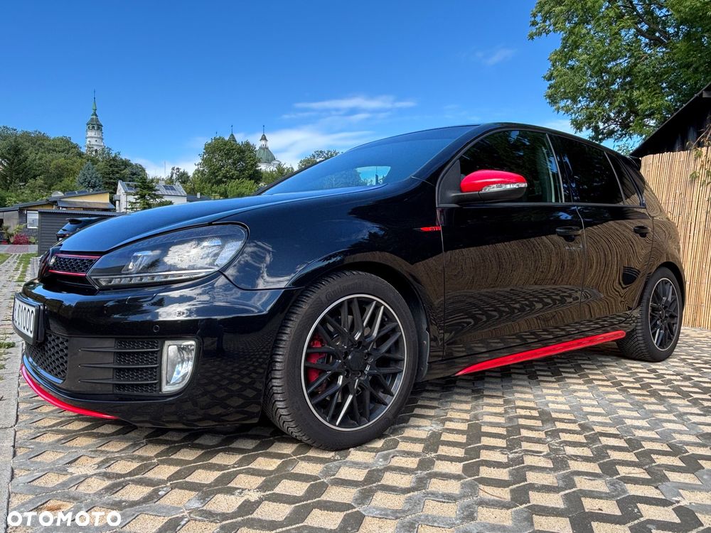Volkswagen Golf - 10