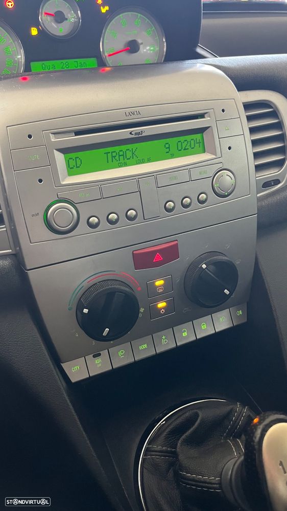 Lancia Ypsilon 1.2 Argento - 10