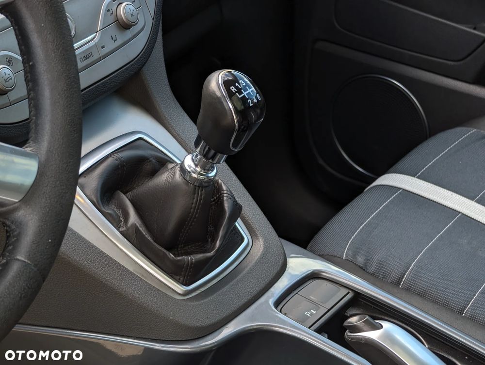Ford Kuga 2.0 TDCi 4x4 Titanium - 30