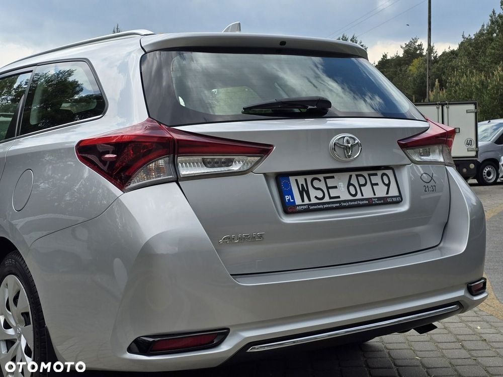 Toyota Auris - 4