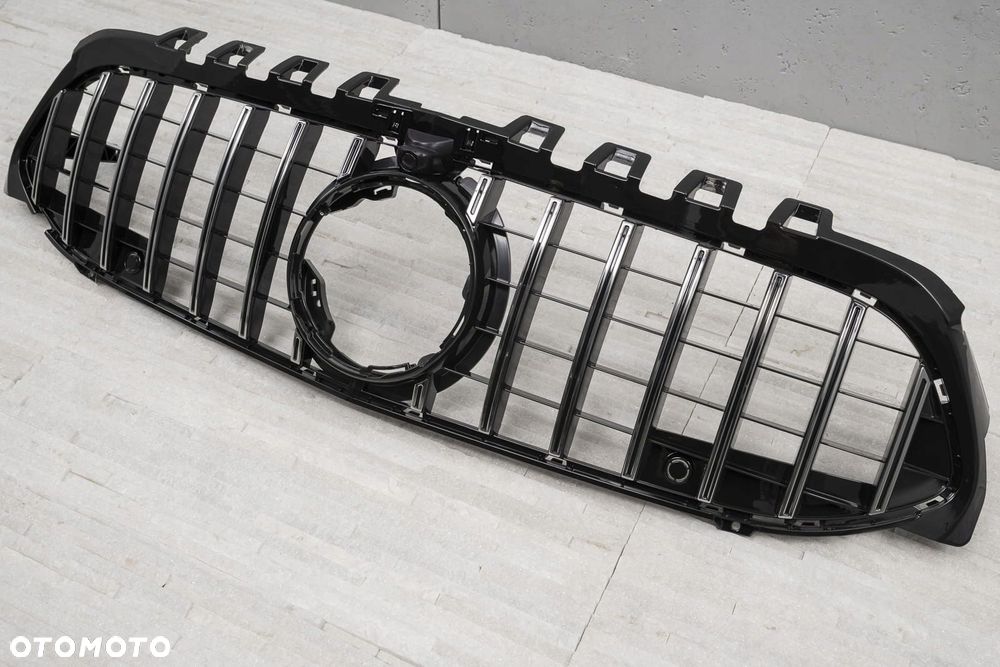 mercedes a-class w177 2018-2023 z kamerą grill gt panamericana srebrny - 7