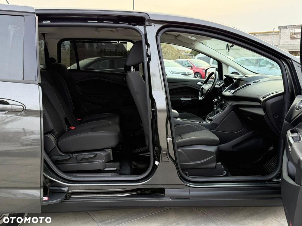 Ford Grand C-MAX - 5
