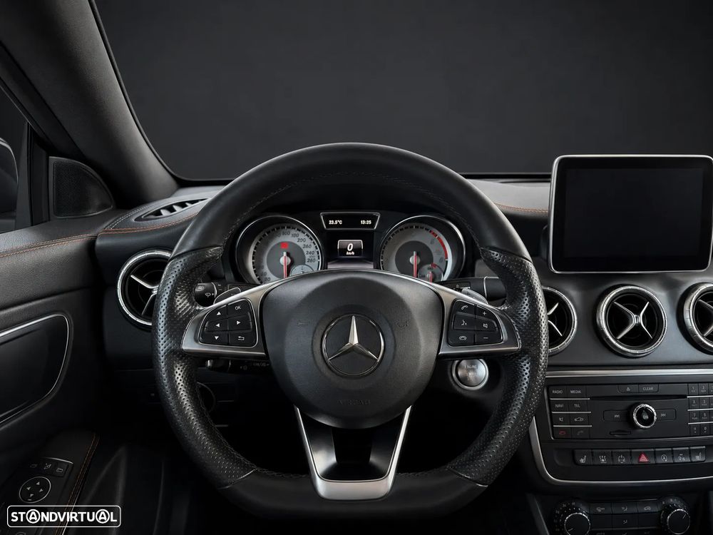 Mercedes-Benz CLA 220 (CDI) d 4Matic 7G-DCT Orange Art Edition - 11