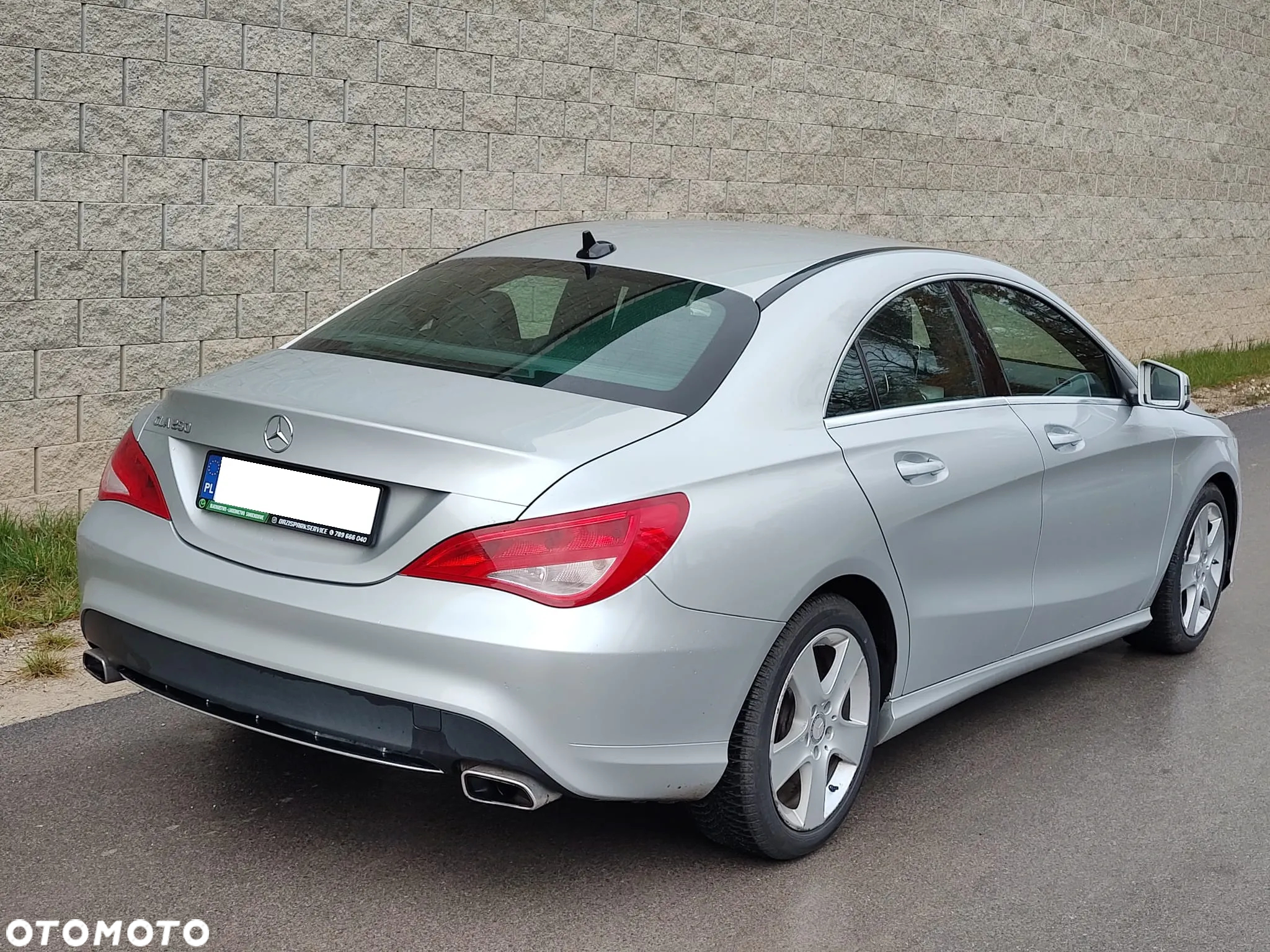 Mercedes-Benz CLA - 4