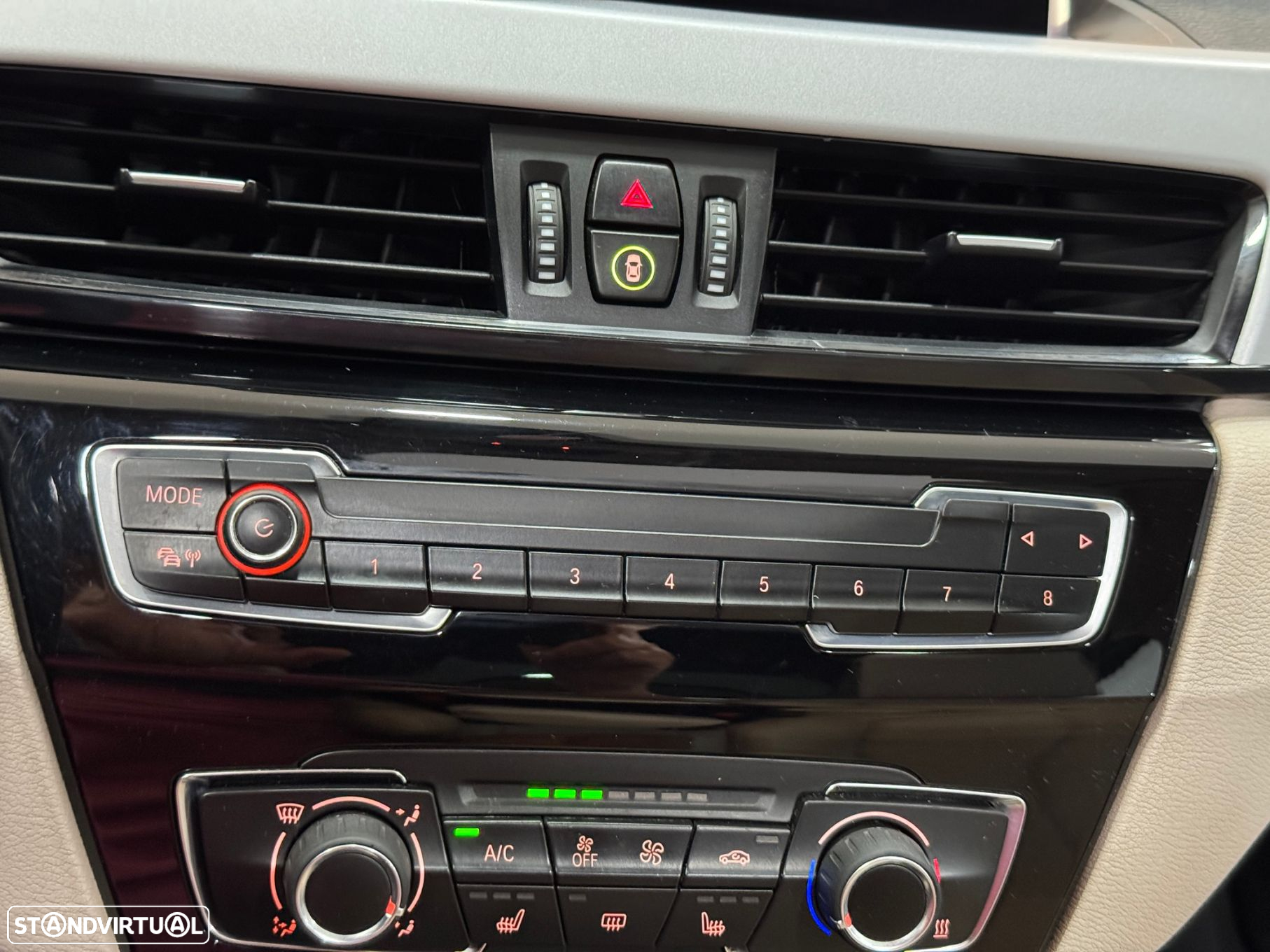 BMW X1 16 d sDrive Advantage - 27