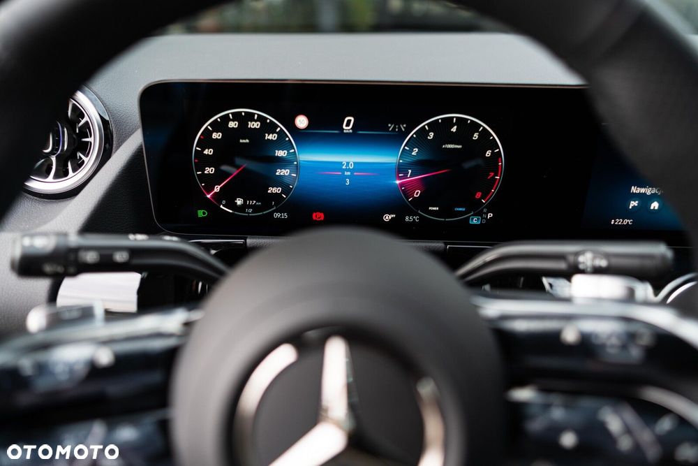 Mercedes-Benz GLA 200 4-Matic AMG Line - 11
