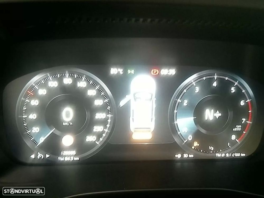 Volvo XC 40 1.5 T2 Momentum Core - 8
