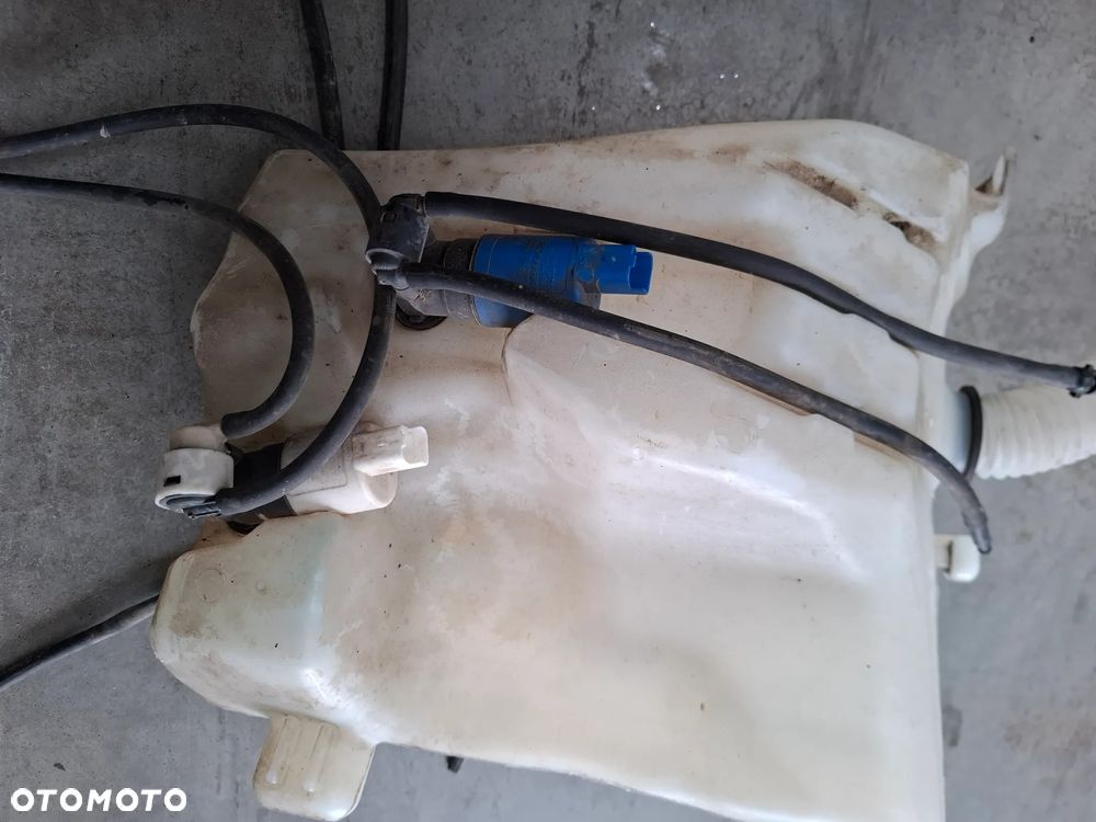 Ds4 c4 zbiorniczek spryskiwaczy ksenon - 3