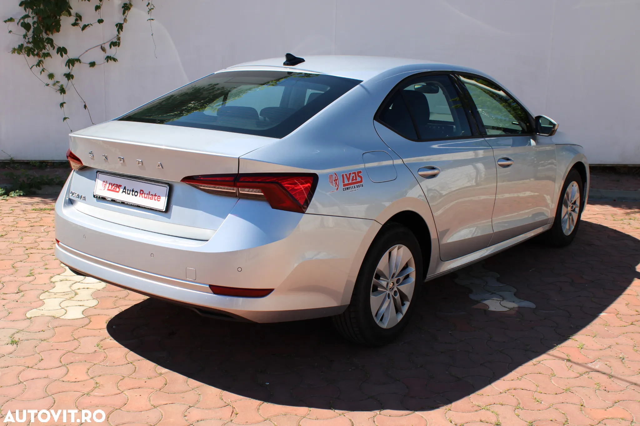 Skoda Octavia 2.0 TDI DSG Ambition - 6