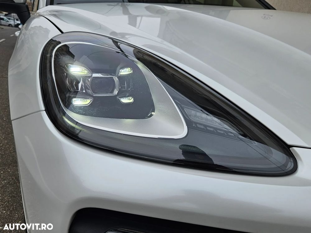 Porsche Cayenne Tiptronic S - 29