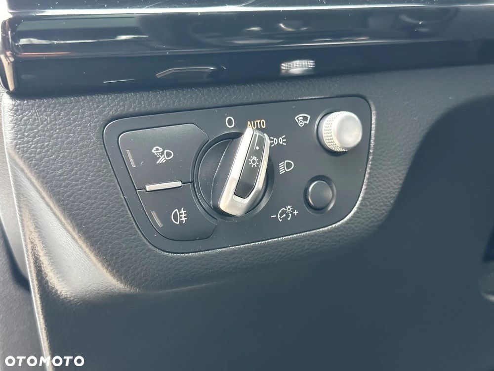 Audi Q5 40 TDI Quattro S tronic design - 29