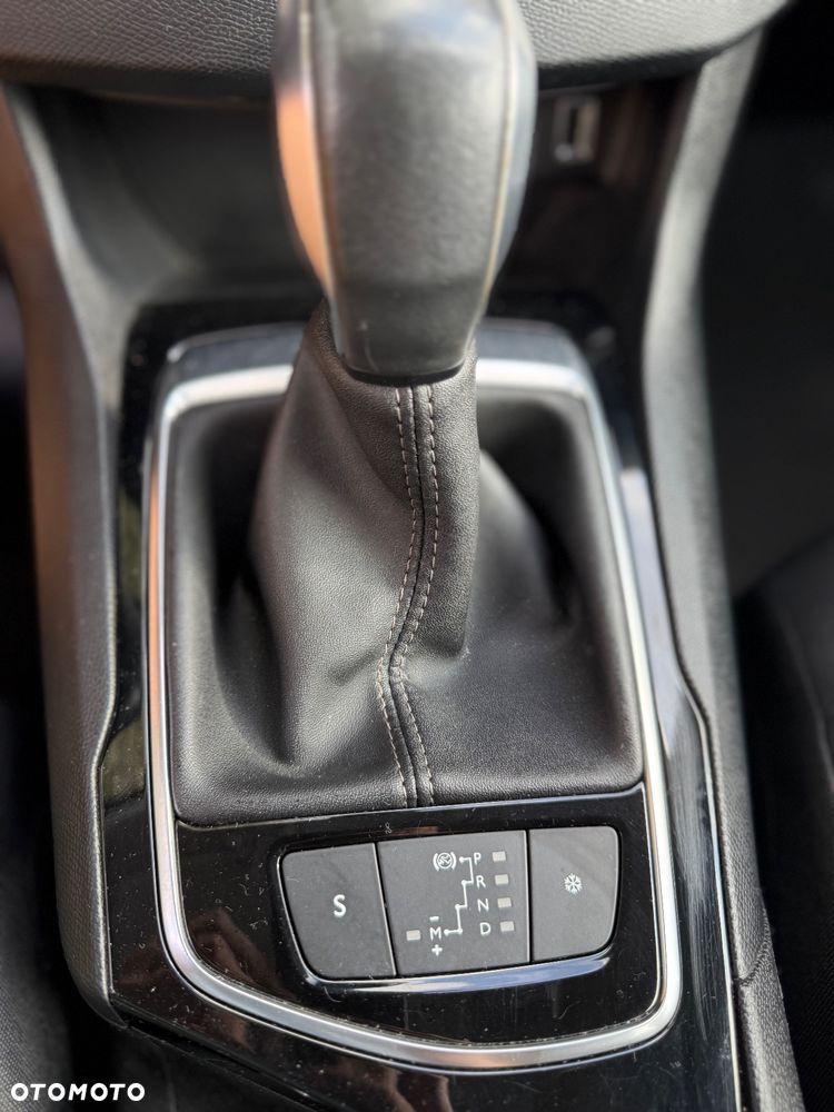 Peugeot 308 BlueHDi 120 EAT6 Stop & Start Active Business-Paket - 23