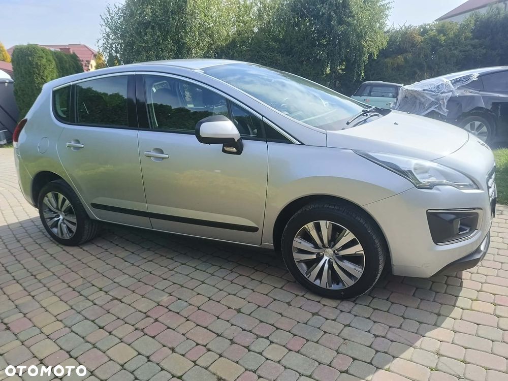 Peugeot 3008 HDi 115 Allure - 12