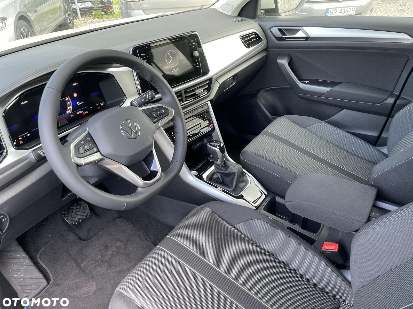 Volkswagen T-Roc 1.5 TSI Life Plus DSG - 11
