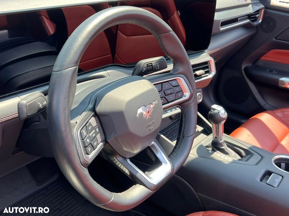 Ford Mustang - 30