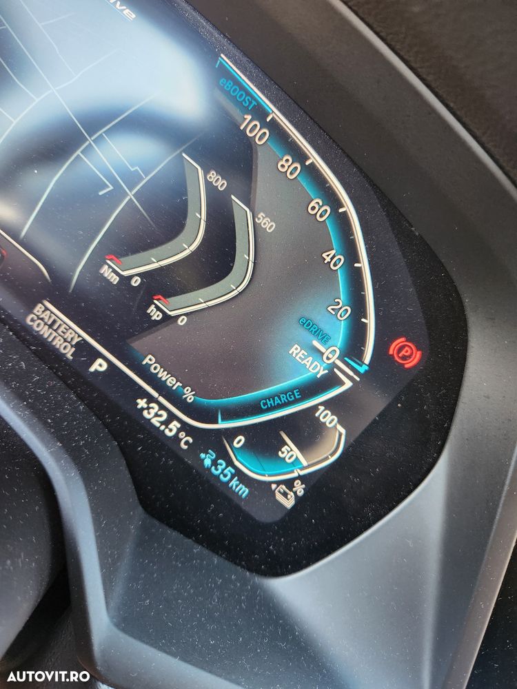 BMW X5 xDrive45e - 12