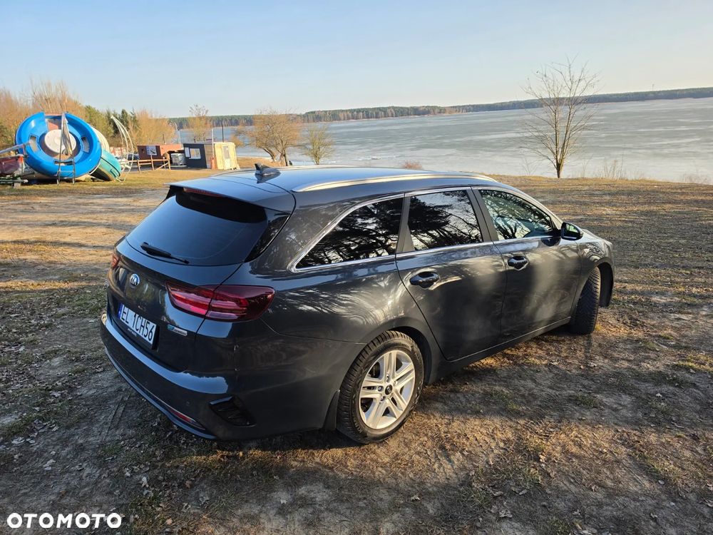 Kia Ceed - 4