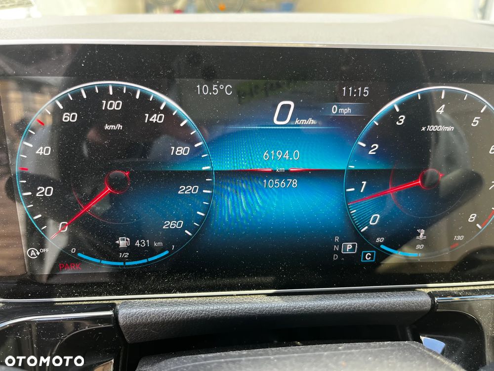 Mercedes-Benz GLA - 10
