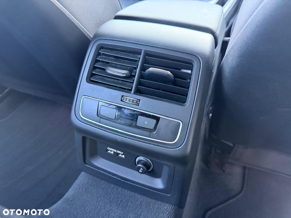 Audi A4 Avant 2.0 TDI S tronic design - 9