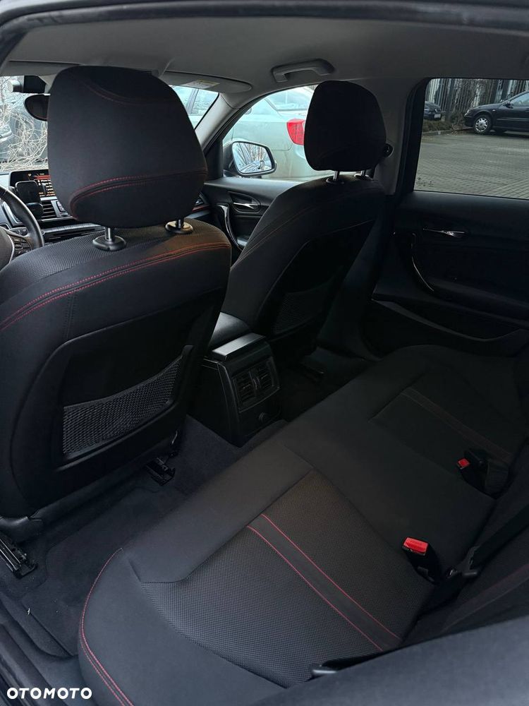 BMW Seria 1 118i Sport Line - 17