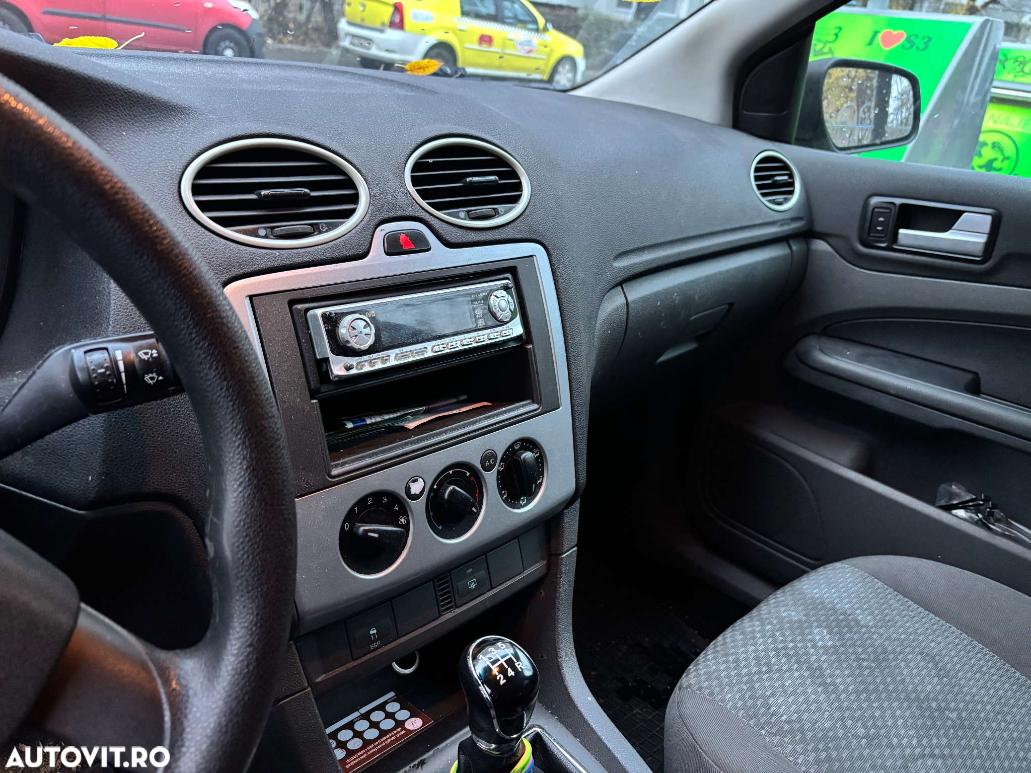 Ford Focus - 8