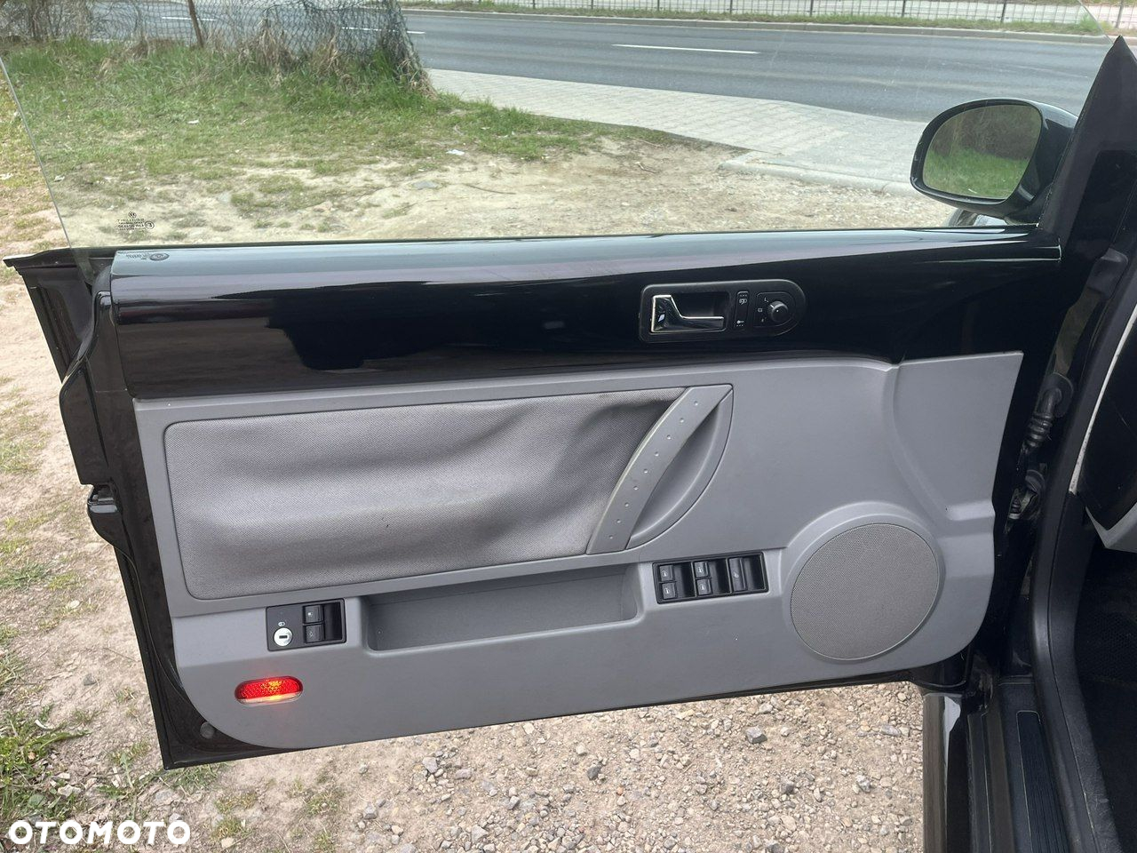 Volkswagen New Beetle - 14