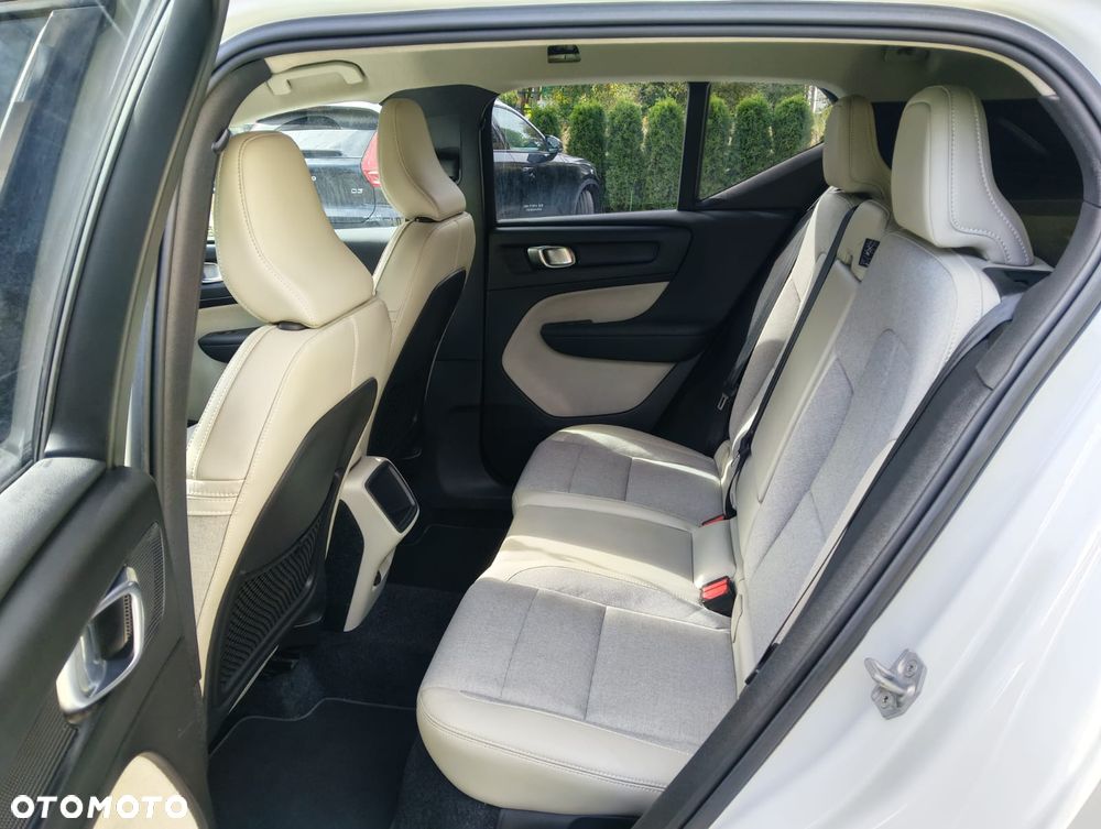 Volvo XC 40 - 11