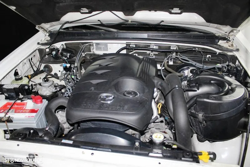 Mazda 3L 4X4 - 19