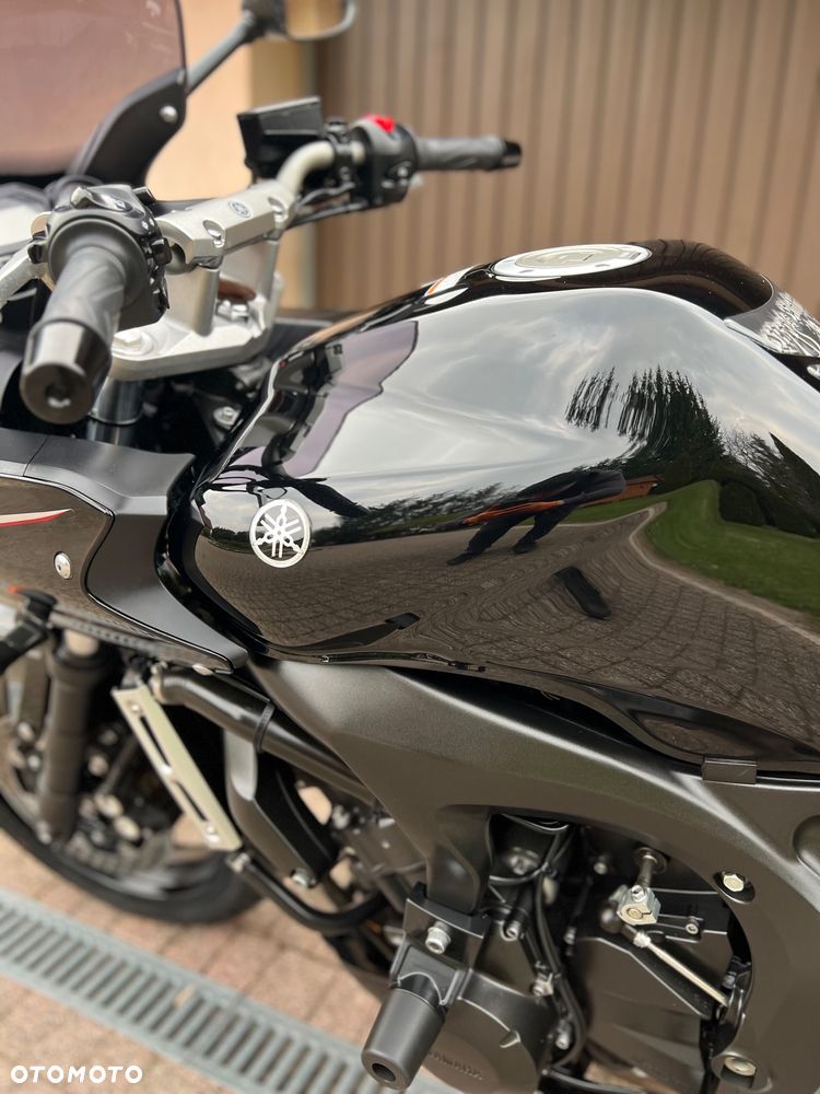 Yamaha FZ6 - 25