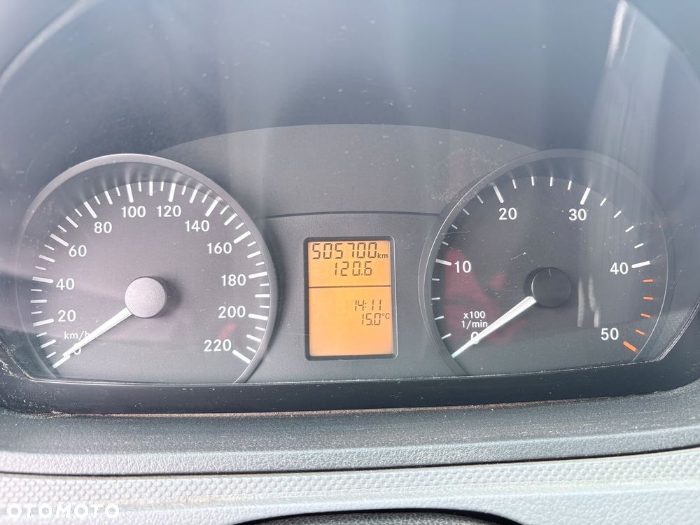 Mercedes-Benz Vito 111 - 11