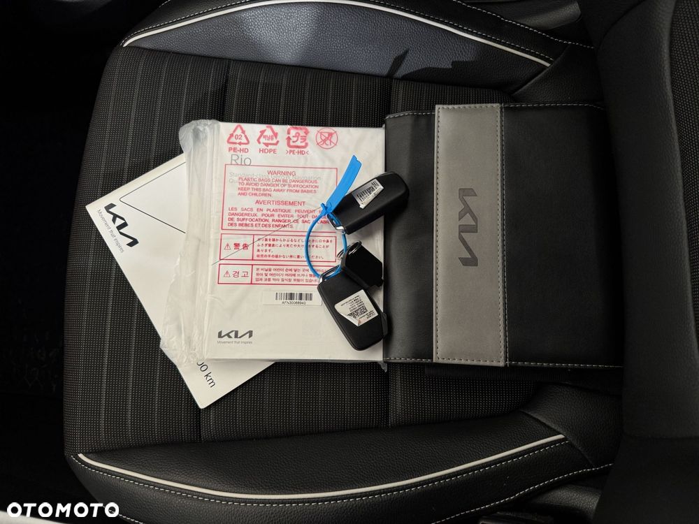 Kia Rio - 31