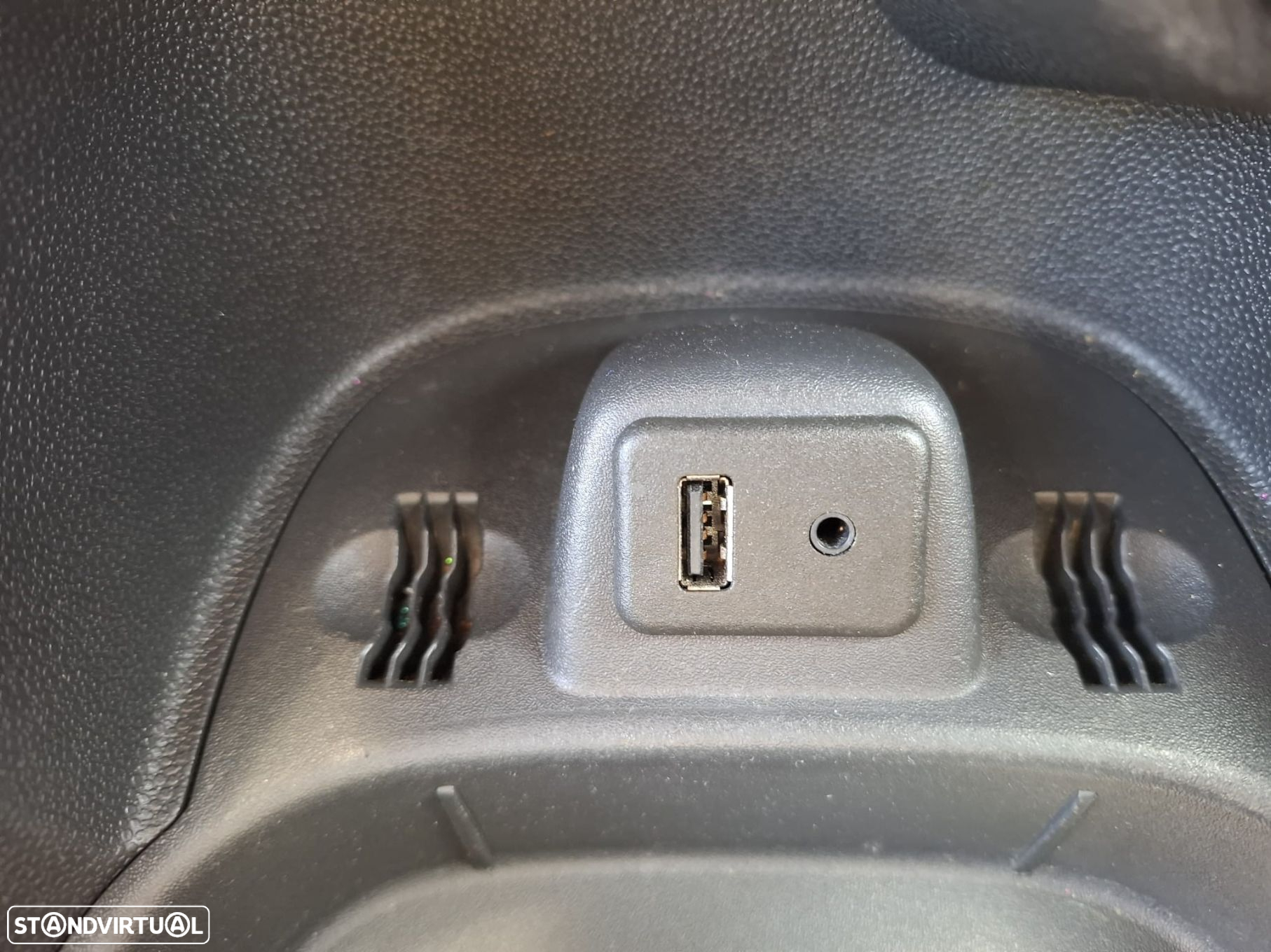 Opel Corsa 1.2 Go! FlexFuel - 26