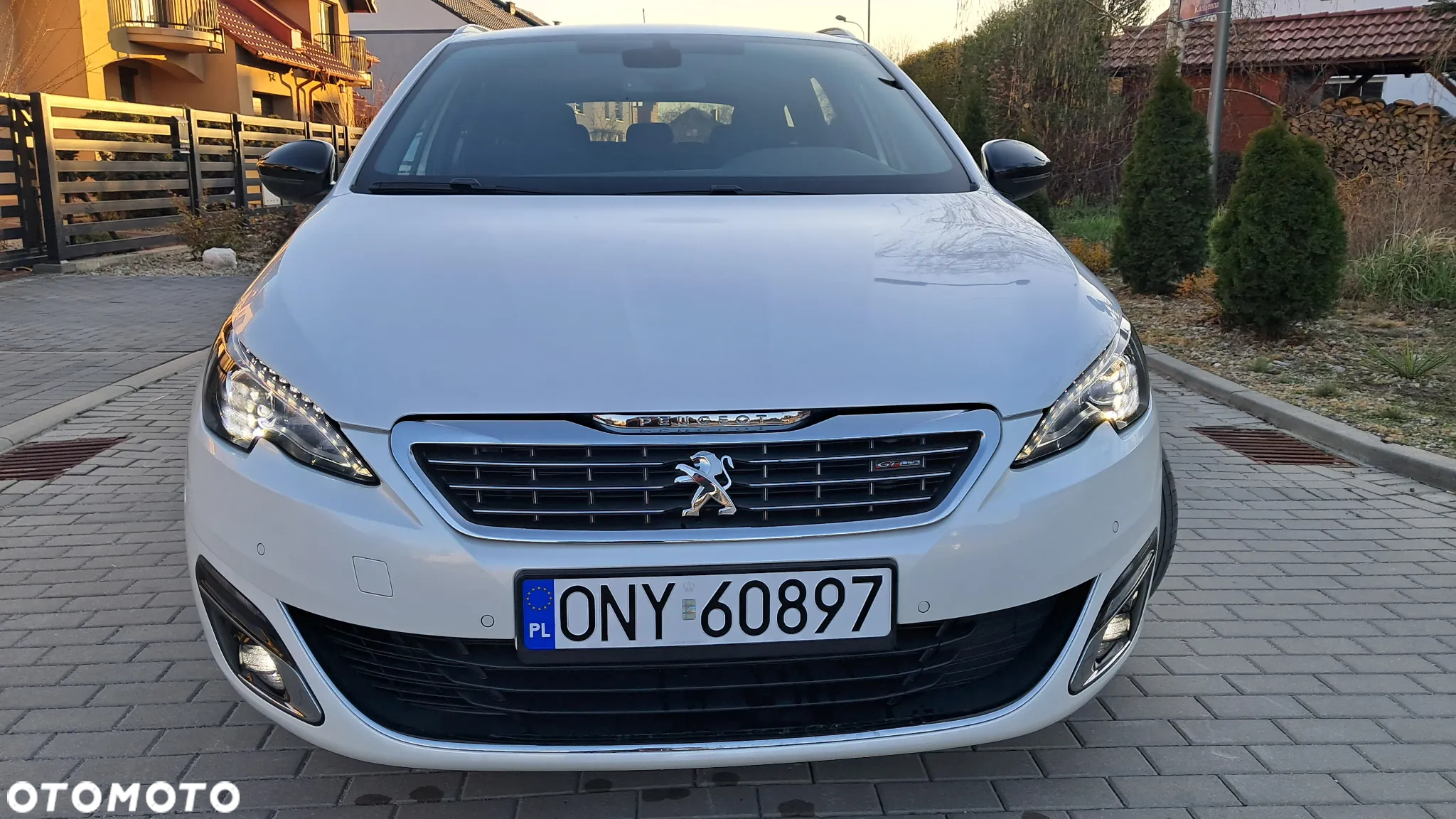 Peugeot 308 - 5