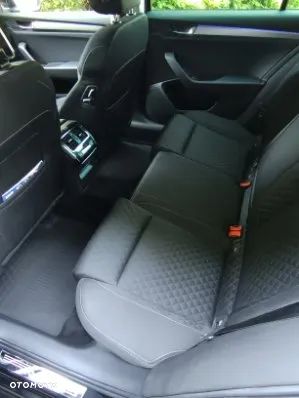 Skoda Superb 2.0 TDI Ambition DSG - 8