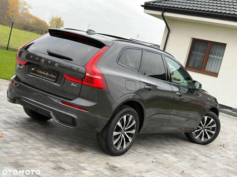 Volvo XC 60 B4 D AWD Plus Dark - 16